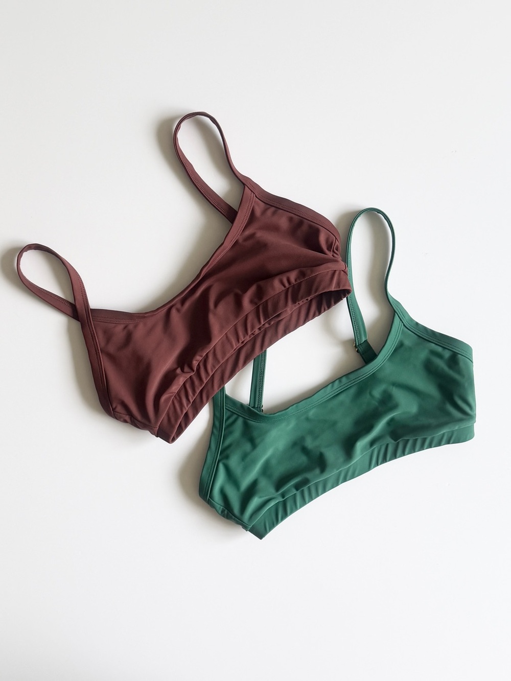 2PCS 93 Play Street SMALL Tyler sporty bikini top in Cacao and Green